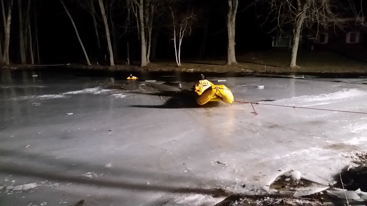 OTownFire's tweet photo. Tonight our members worked on their ice rescue skills. https://t.co/W3bVjcbzRa