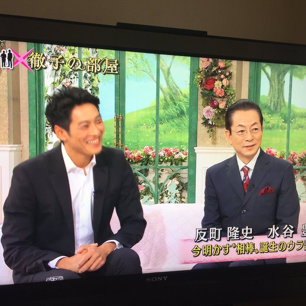 相棒の二人が役柄のまま徹子の部屋に登場 右京さんの紅茶芸やドラマの裏話に大興奮 徹子の部屋 Togetter 相棒の二人が役柄のまま徹子の部屋に登場 右京さんの紅茶芸やドラマの裏話に大興奮 徹子の部屋 Togetter