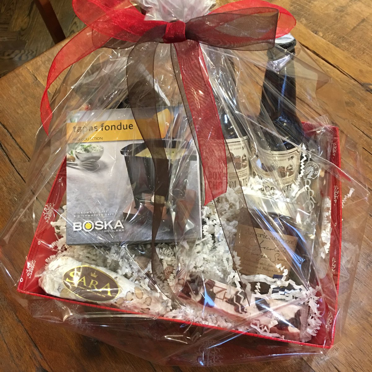 Valentine's Day is just around the corner! Share a romantic Chocolate Fondue for Two w/your sweetie!