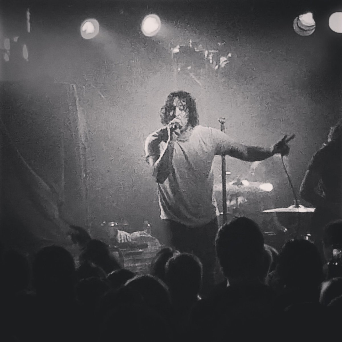 MorgiLeighW's tweet photo. @redsunrising rocking the roof off in #Mpls tonight! https://t.co/bod9id8Ohf
