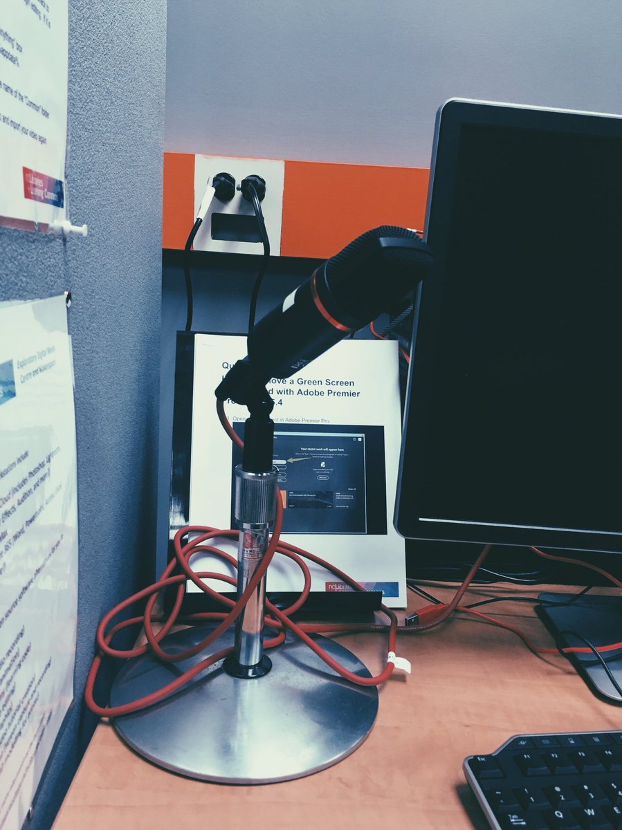 emjarnott's tweet image. The new exploratory digital media lab at the NOTL campus will be so beneficial to all students 👾 #ncmicr1640 #technologybless