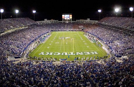 Very proud to have just received an offer from the University of Kentucky! 🔵⚪️