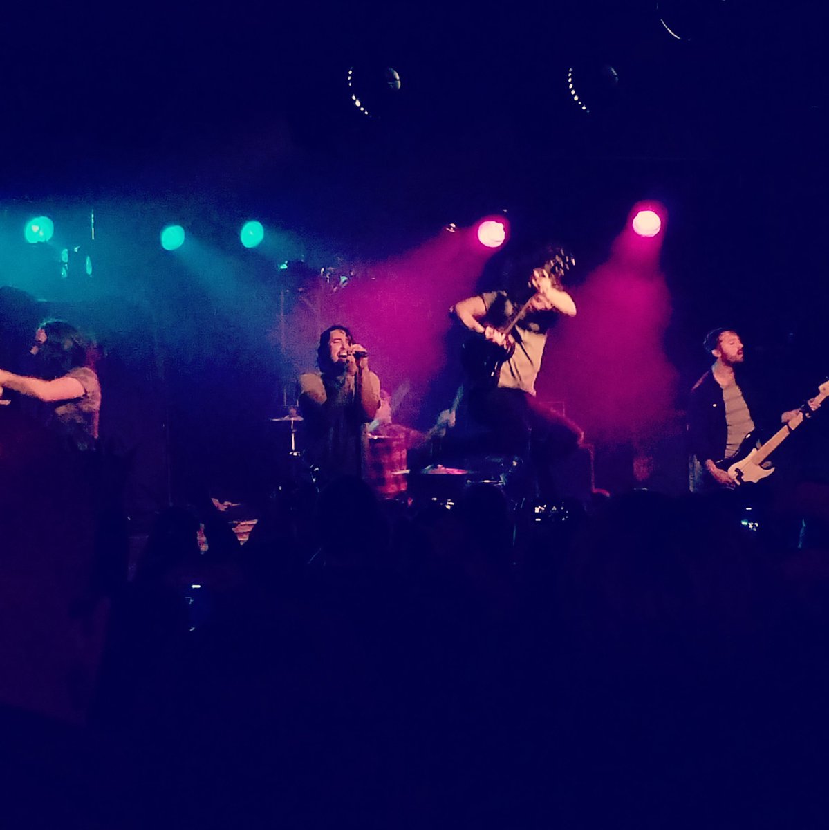 MorgiLeighW's tweet photo. @redsunrising Emotionless got the crowd and the band off the ground! https://t.co/DR6x1rkRgs