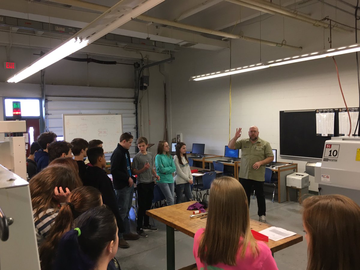 SouthernAMiddle's tweet photo. 8th gr students had a great time exploring @AlamanceCC. #collegeandcareerready #samstigerpride https://t.co/Z6ZiP9fpDH