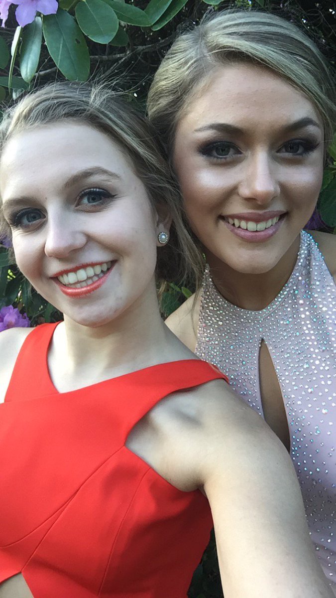 fionabaker_'s tweet photo. Happy Birthday to my home girl @julia_colpitts hope you had a fab day 💋🔞😈🍸❤️ https://t.co/xShDfQUKMM