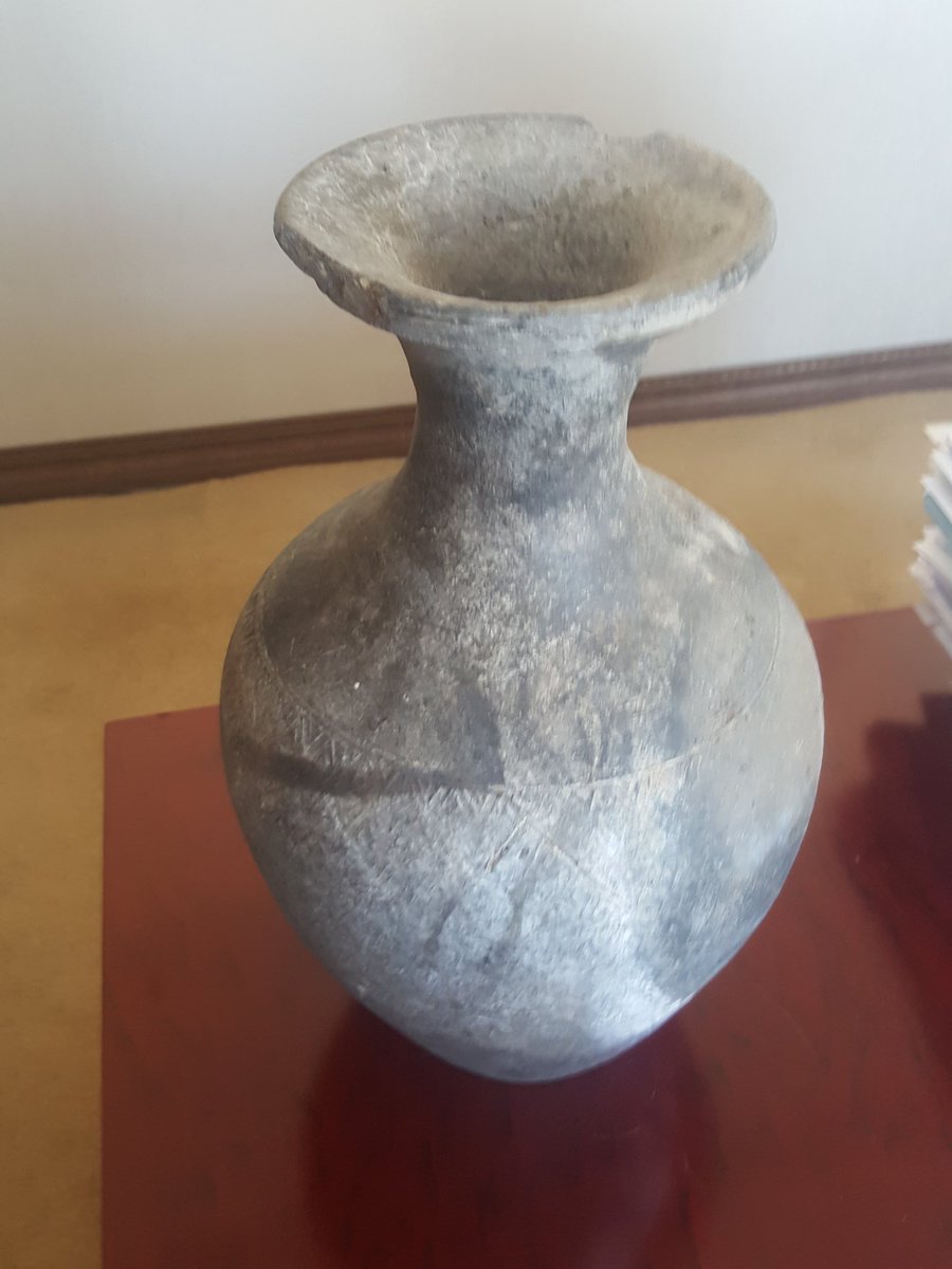 Уйгурын үеийн ваар хувь хүн олоод улсад тушаалаа. Жинхэнэ эх оронч хүн гэж түүнийг хэлэх байх