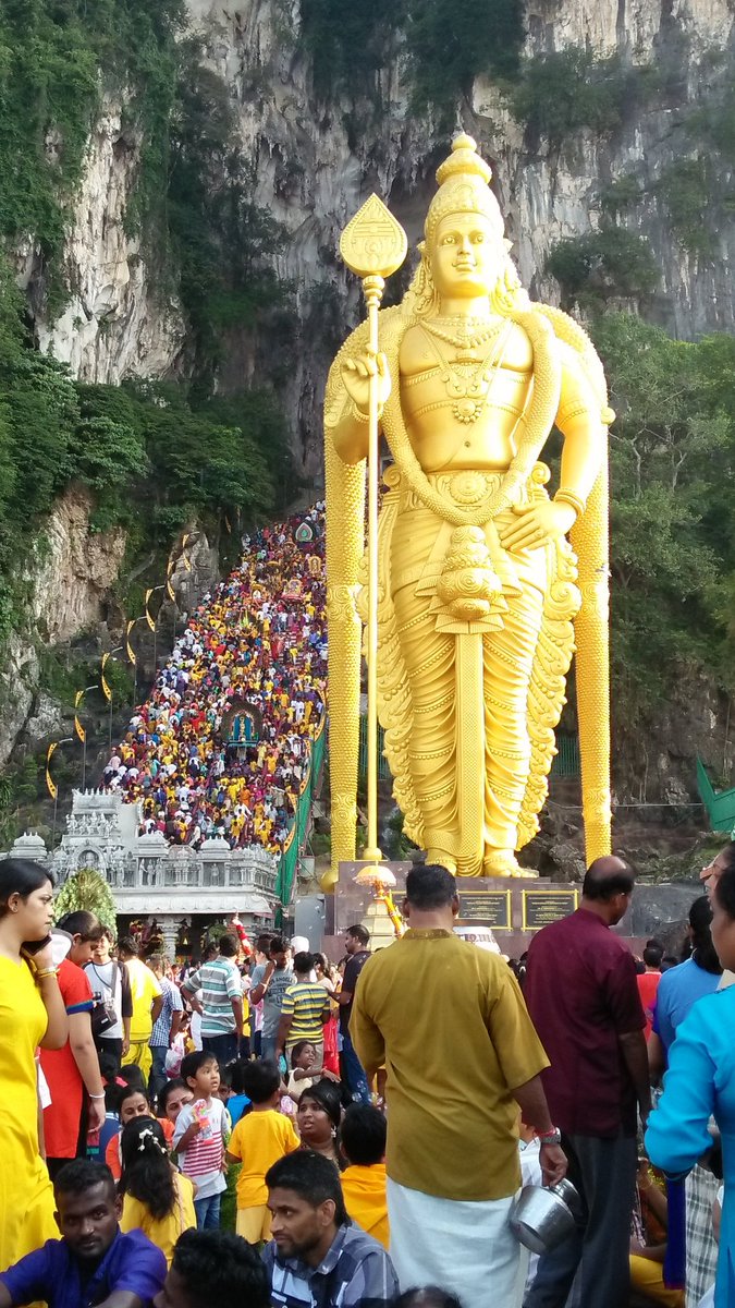 Nessh18's tweet photo. Thaipusam 2017! Eve and day! Blessed #thaipusam2017 https://t.co/BxK66Qhear