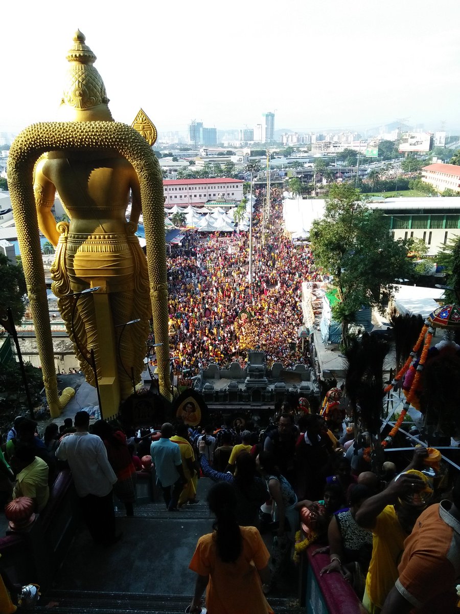Nessh18's tweet photo. Thaipusam 2017! Eve and day! Blessed #thaipusam2017 https://t.co/BxK66Qhear