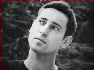 buttonholed's tweet photo. An interview with Simon Duke https://t.co/6HGaFzF9A7 @SimonGDuke #writerslife #amwriting https://t.co/foHqgHiHqH