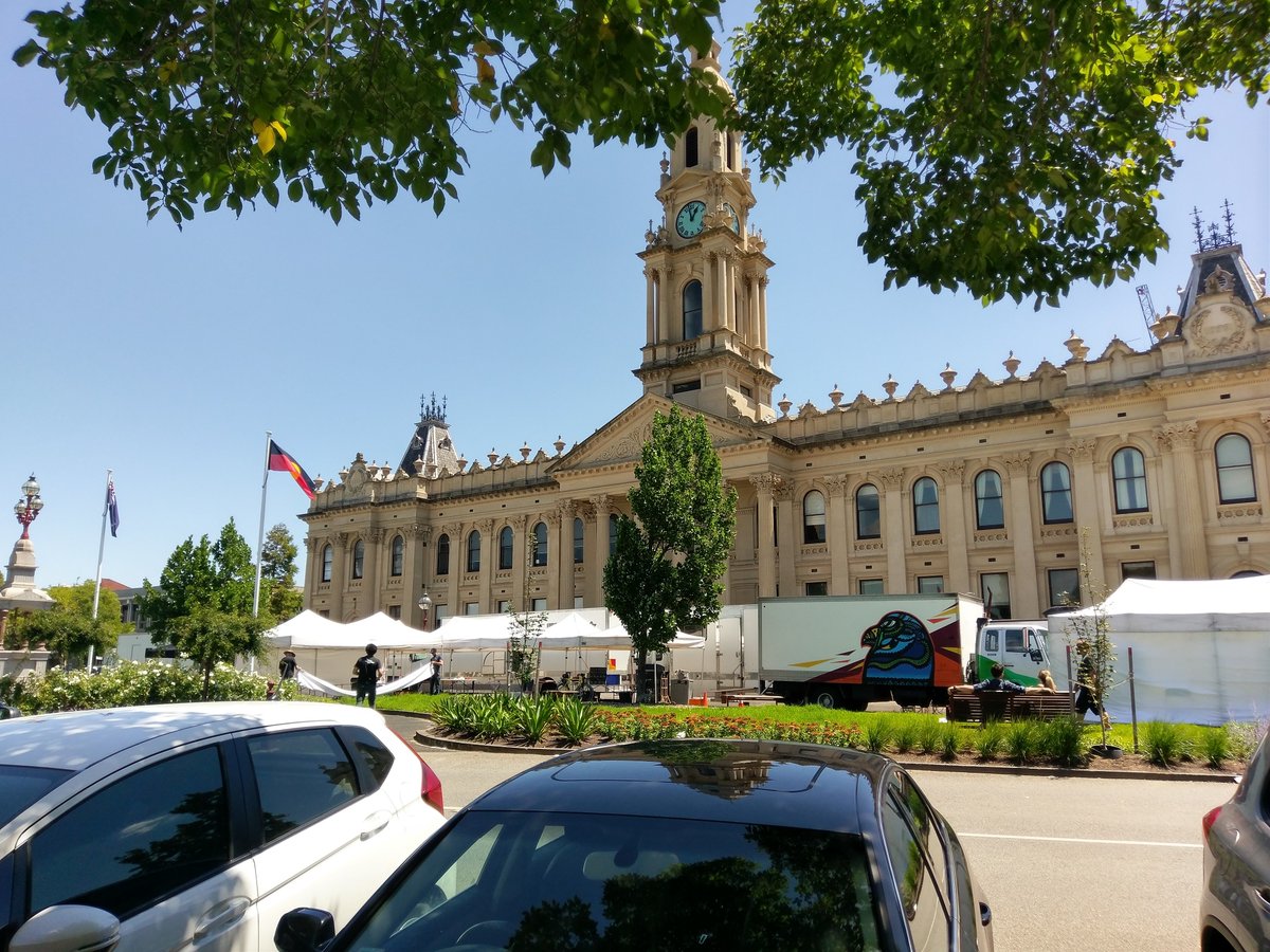 webforce5's tweet photo. #Fbf To when there was a period film being shot outside the office. Come visit us for a consult, you might get in shot! #WF5 #WebsiteDesign https://t.co/DCv6i7R5bN