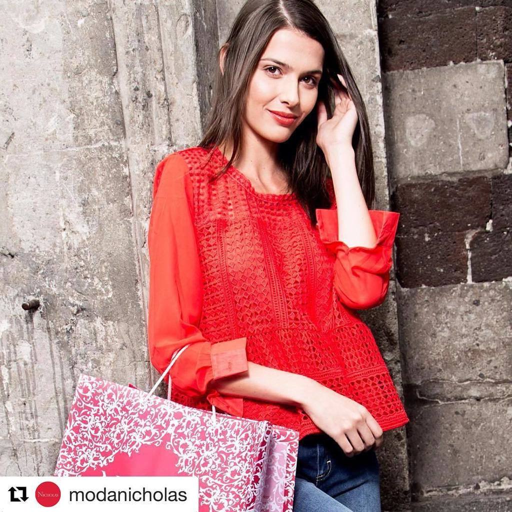 AODADE's tweet photo. #Repost @modanicholas
・・・
#shopping la mejor #terapia de una #chica !!! #fashion #fashionista #fashionstyle #ootdfa… https://t.co/5J5s22BQRz