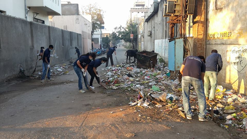 हमारा शहर साफ हो इसमे हम सब का हाथ हो
#MyCleanIndia #SwachhBharatAbhiyan #SwachhBharatMission #SwachhChhattisgarh #Chhattisgarh #Bunchofools