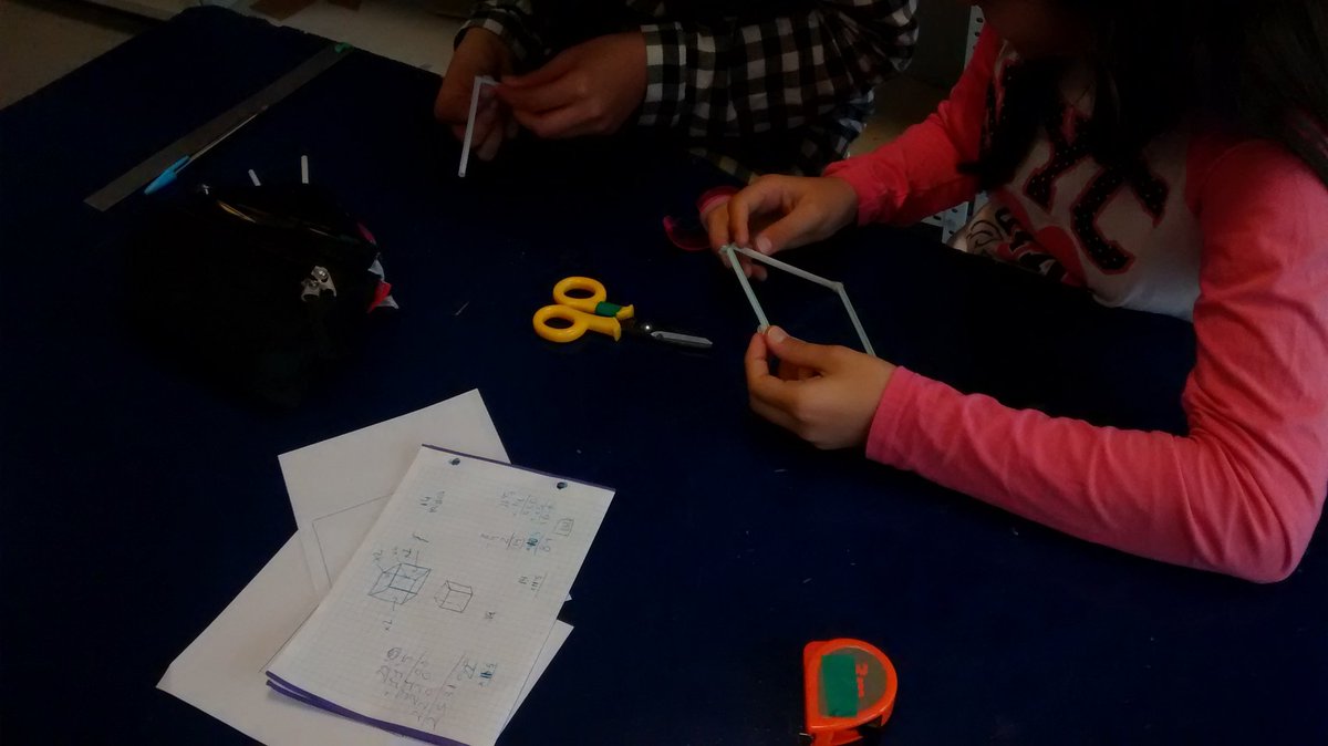 tafol's tweet photo. Comencem nou #projecte de tecnologia a l'@iesbovalar #structureChallenge #VisualThinking https://t.co/ZFxPBsSrOv