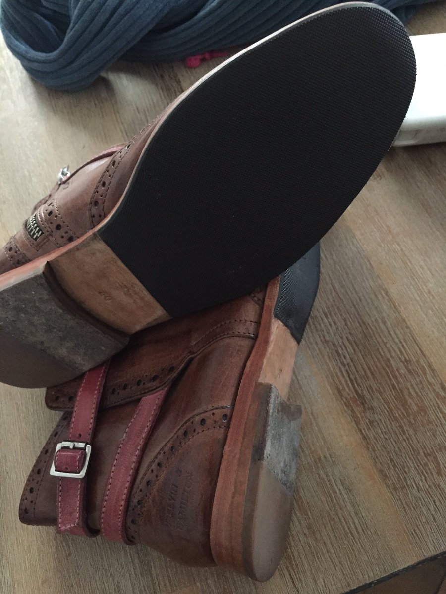 J'ai testé le tout nouveau service cordonnerie de <a href="/GetCleanio/">Cleanio</a> : patins et talons au top ! Merci !