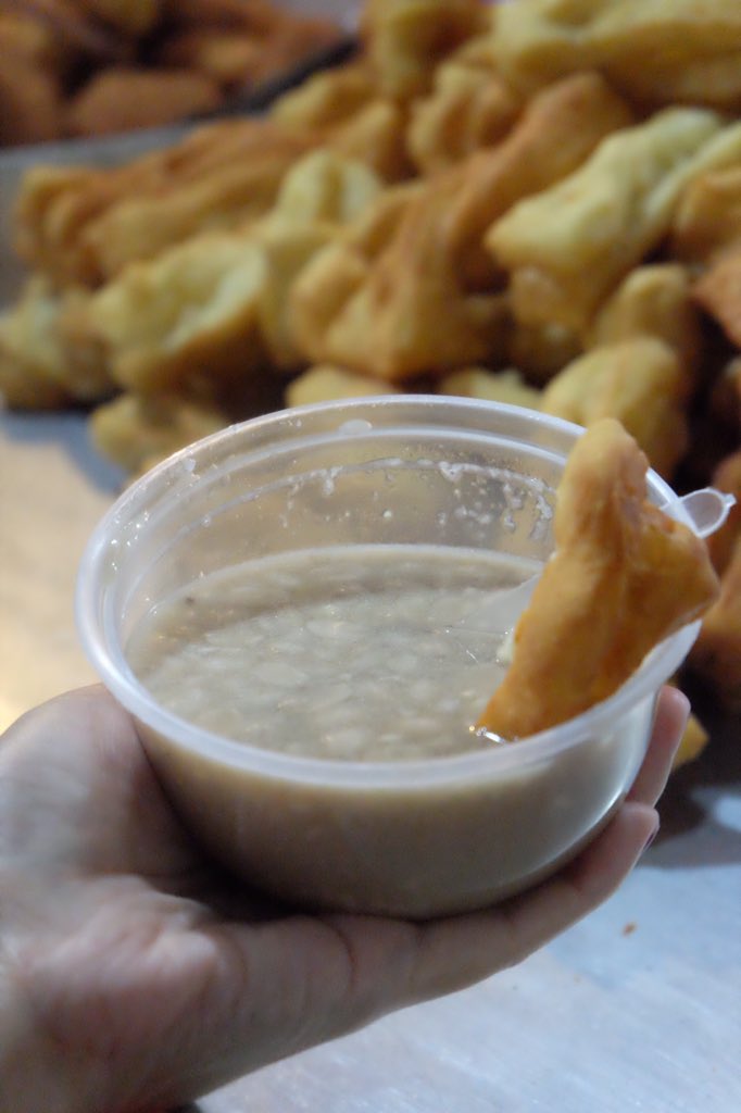infojogja's tweet photo. #kuliner #pbty2017 | wedang kacang pake cakwe ena juga https://t.co/uiGKmqmvgQ
