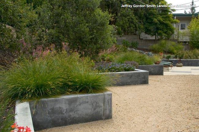 acewaterproof's tweet image. These retaining wall designs are super creative and just as functional as the traditional choice. ow.ly/PlPh3088Is3 #acewaterproofing