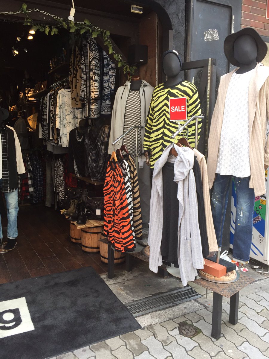 ng_gain's tweet photo. 本日アメ村は人少ないみたいですが、
良い商品お待面白いスタッフが待ってますよー(*ﾟ∀ﾟ*)

皆さんのご来店お待ちしております(^O^) https://t.co/H7OJmrqd5f