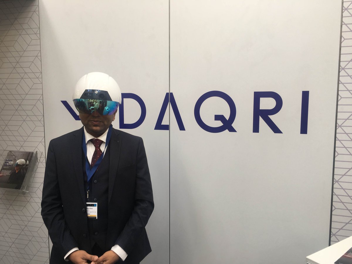 eluminousTech's tweet photo. Our Director @sandeepaher had great time visiting #IoTTechExpo2017 #Bett2017.Our vision is to make first place in digitalworld #iot #London https://t.co/rA1I3bojVK