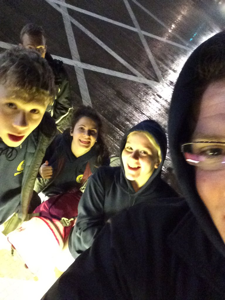 SwimVulcans's tweet photo. Boarding the plane. Everything has gone really well so far. Leaving the horrid wet weather behind! #Majorca17 https://t.co/gzvqf7SzMS