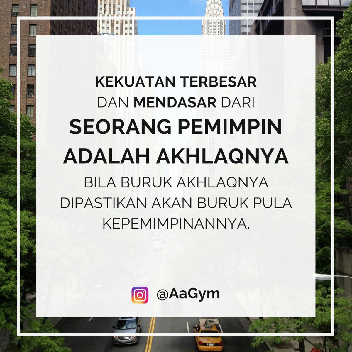 aagym's tweet photo. Akhlaq mulia berasal dari hati yang bersih, bersih Dari menuhankan apapun dan siapapun selain menuhankan Alloh semata https://t.co/4AH2oLKGAB