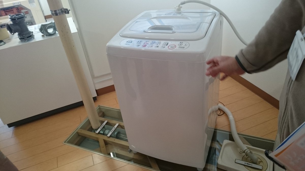 Uzivatel あらき由美子 Na Twitteru 先ほどまで 西浦和駅近くにあるスクエアｊｓで 外付けエレベーターや エントランスの改修 洗濯排水口などを見てきました 実用化するには費用がかかるので 管理費との関係でじっくり検討しなければなりませんが 百間は一見