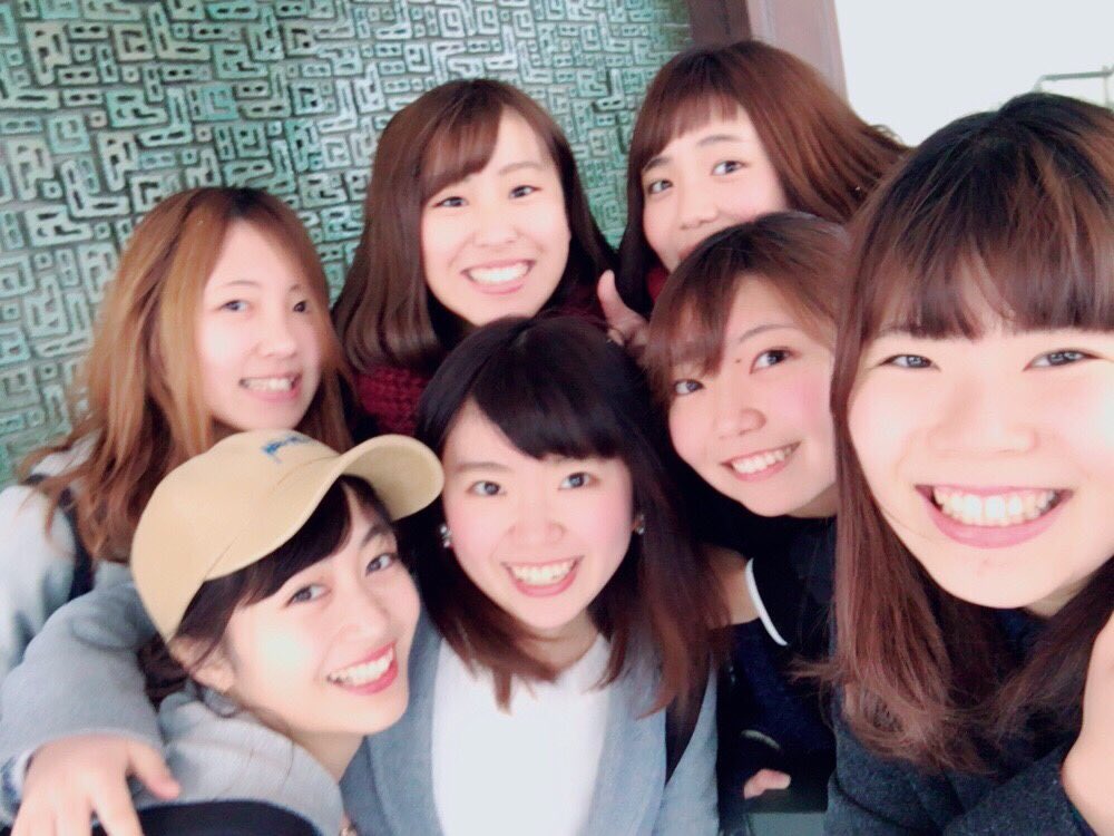 onetime_bar's tweet photo. 今日は、うちのスタッフの友達の
誕生日サプライズをお手伝いさせていただきました💐

バースデーガールのお二人です👭
おめでとうございます🎈

またのご来店を、心よりお待ちしております☺️ https://t.co/6aRCP8fsU2