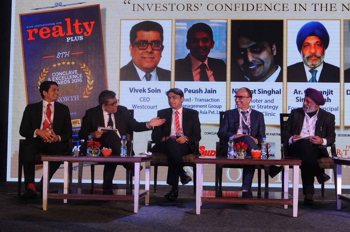 cgdialog's tweet photo. Prof.Shah @ #8threaltyplusconclaveandexcellenceawards on 24Jan,17-Panel discussion followed by #SCROLLOFHONOUR Felicitation by #RealtyPlus https://t.co/J0vKHIZ466