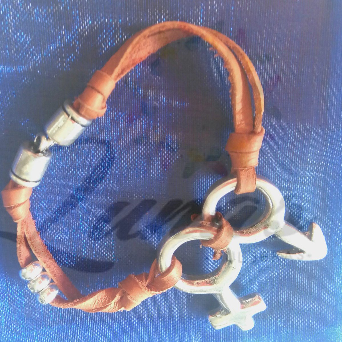 lunaspulseras's tweet photo. #FelizViernes y #FelizFinDeSemana... Aunque el día sea gris, hay muchas sonrisas que lo iluminan https://t.co/Ornb8CaUpa