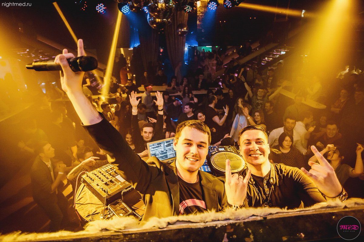 Ivaschenko_AL's tweet image. Качнули с @djtpaul главный танцпол города! 🔥🔝🎷🤘😎 4.02.2017 #nightmed @night_med