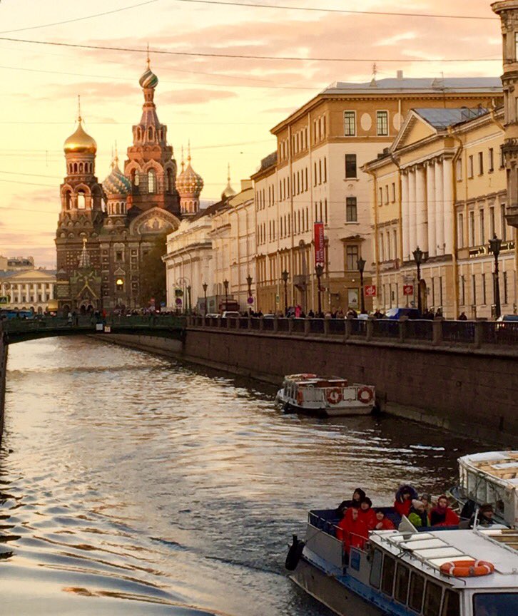 vickyvidal1's tweet photo. Catedral del Salvador de la Sangre Derramada. San Petersburgo, Rusia. #Sunset #CanalGribodéyoba #AlejandroIII #Ortodoxa #Arquitecture #Art https://t.co/5Uz2QAOWax