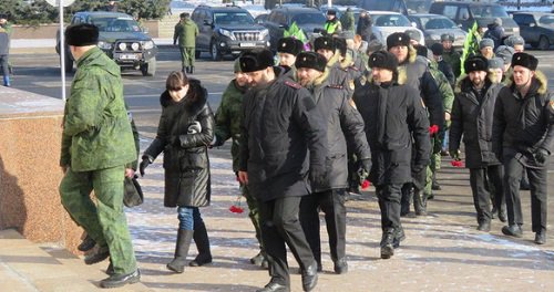 rebels24com's tweet photo. #Донецк прощается с полковником ВС #ДНР Михаилом Толстых (Гиви). Тысячи людей

#news #новости #breaking #rufollowback https://t.co/R9L4DSLF2W