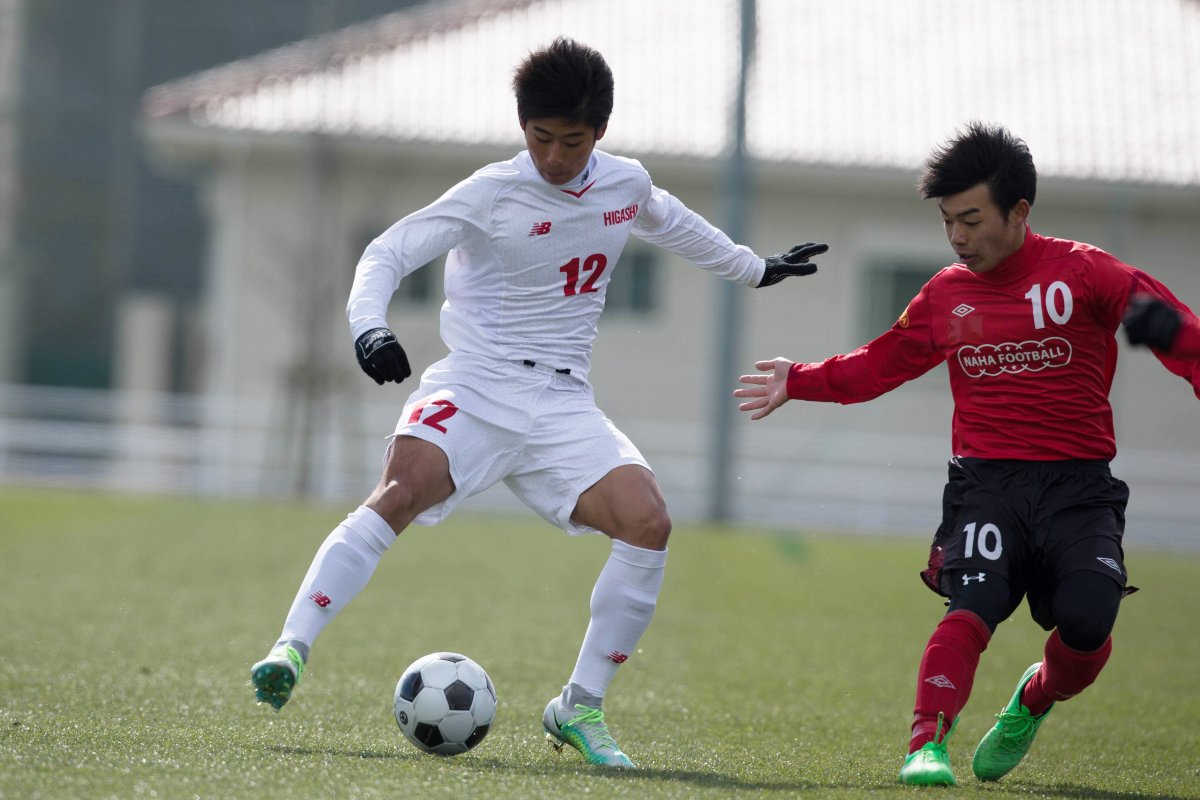 Twitter पर 赤い彗星 東福岡高校サッカー 写真館 平成28年度九州高校u 17サッカー大会 東福岡 那覇 新人県大会と入れ替えた選手 のうち３名が先発 富田竜朔選手 Lazona ２年 崎元巧己選手 ラパシオン ２年 井崎涼輔選手 Buddy Fc １年 続きの写真は