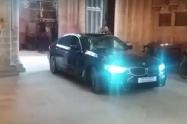 peterboroughtel's tweet photo. Should #BMW event have been allowed in #Peterborough Cathedral? Have you say - https://t.co/SEt6xJ07gu #Cambridgeshire #CMBLive https://t.co/aFiyCfUejy