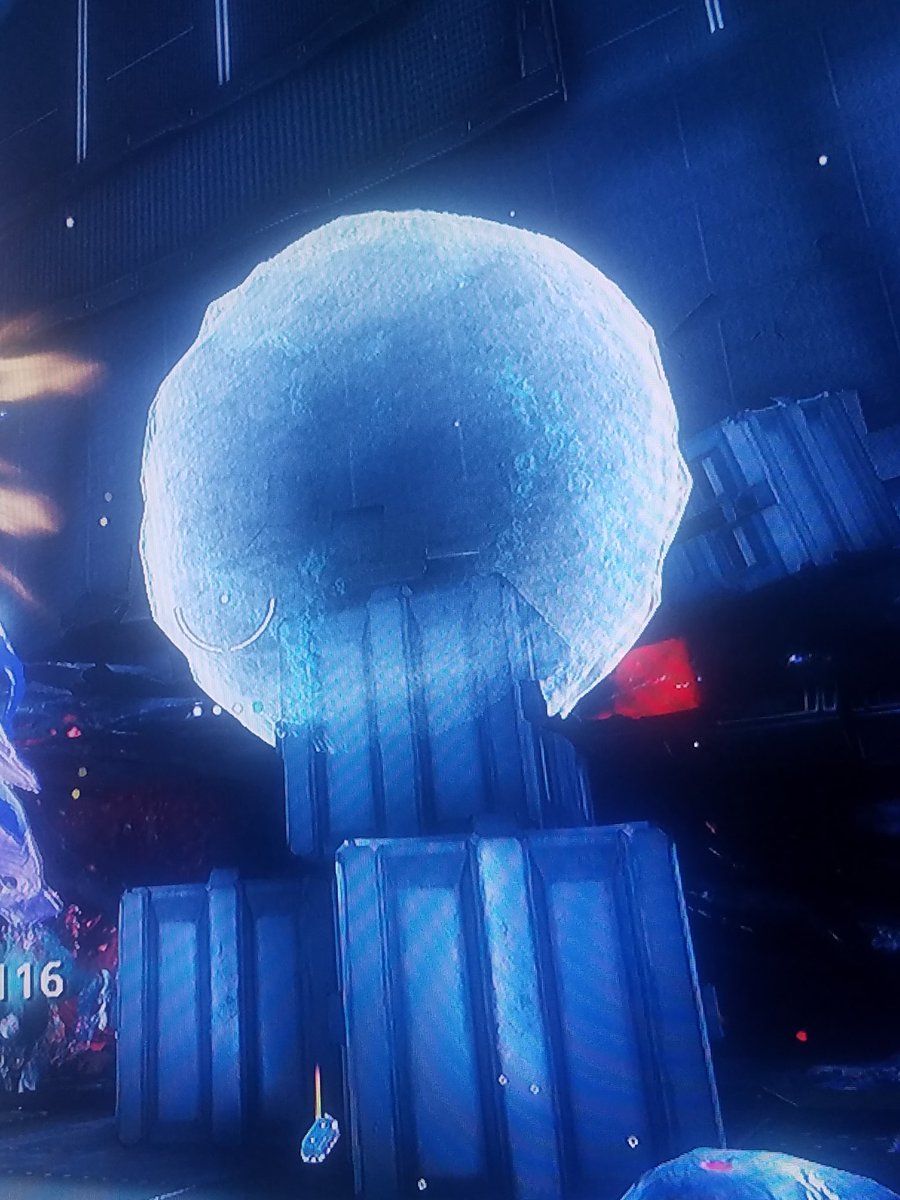 SoFlowww's tweet photo. This dudes frost bubble. It's sooo tiny. #Warframe https://t.co/GKSpXCuYNk