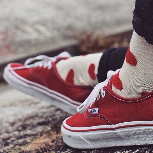 Go with your heart! ❤️️📷 ᴇɪʀɪɴɪ ᴢᴀᴛᴛᴀ  #HappinessEverywhere #HappyValentines #HappySocks_uk