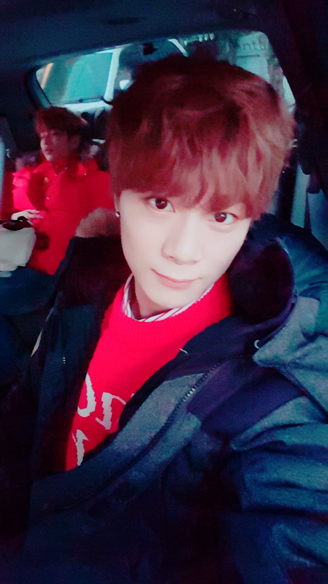 offclASTRO's tweet photo. 오늘날씨가 진짜진짜 추운거 같아요!! 그니까 밖에 나가실때
옷 단단히 챙겨입구나가요🤗
#아스트로 #진짜추운날씨 #곧 #만나러갑니다 https://t.co/FZ1qQRm28s