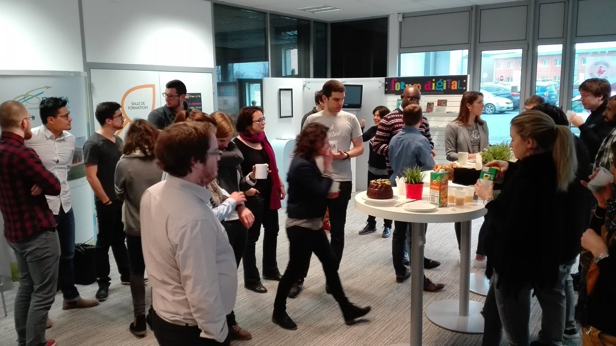 forumdigital14's tweet photo. Petit déjeuner du forum ! #partage #rencontre https://t.co/kpOgLEXZno
