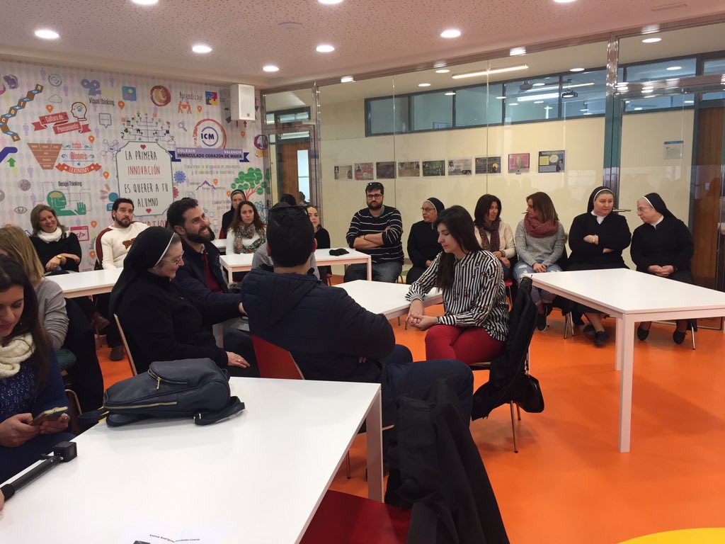 hogaresMD's tweet photo. Estamos celebrando la Jornada Formativa de hogaresMD. Nos acompaña Andrea Rodríguez Fernández https://t.co/YppEcTCjV6