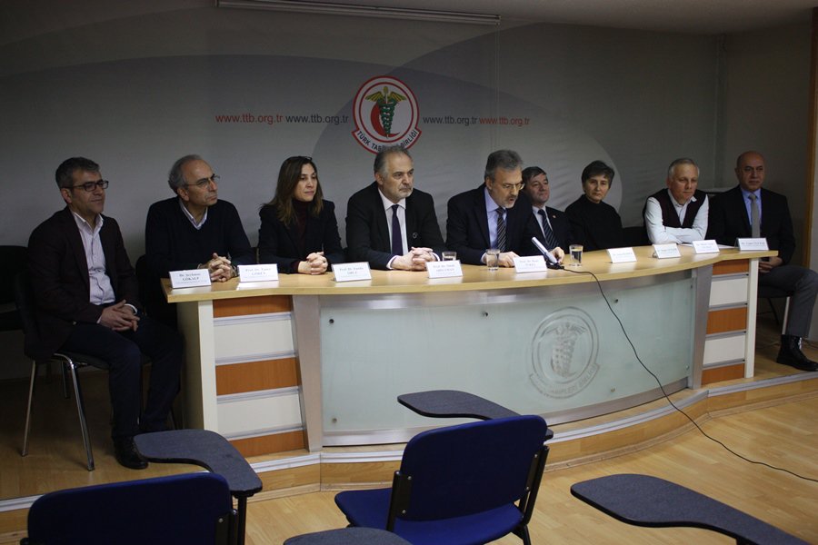 Söyleyecek sözümüz, büyütecek umudumuz var... Referandumda HAYIR diyoruz! ttb.org.tr/index.php/Habe…