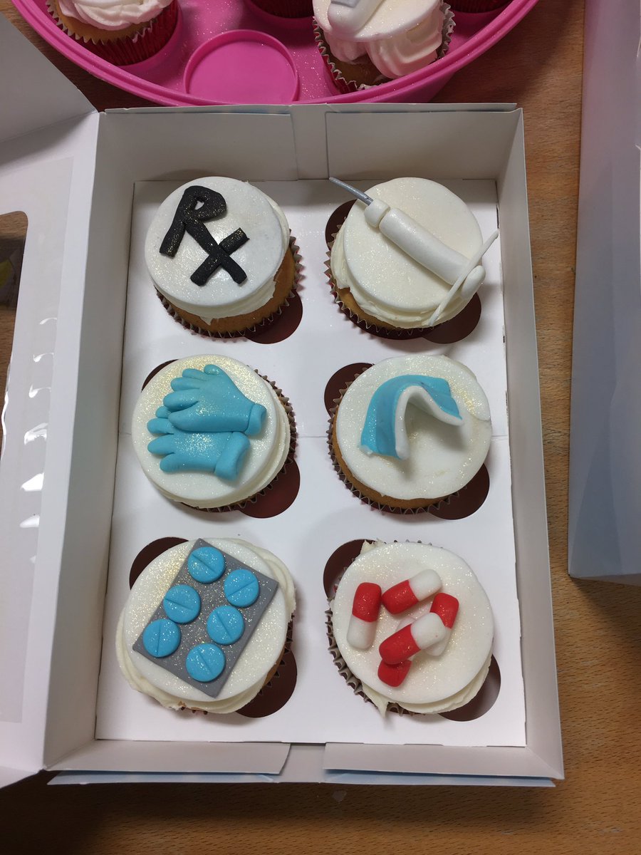 ShafqatAzam28's tweet photo. Last day on UCC for our lovely student nurse Danielle https://t.co/CrwOfKLGEh