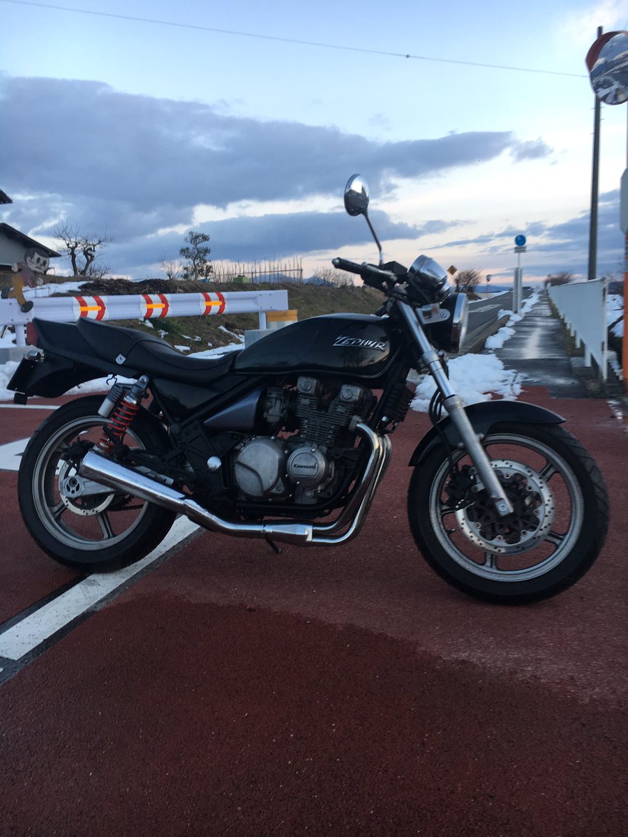 とっちゃん على تويتر ゼファー400販売です これと言った不具合ないです 電装系良好 駆動系良好 足回り良好 エンジン異音白煙無し ほぼ純正 車検切れ 23万円 スカイウェイブ販売です 走る 止まる 曲がるに問題ありせん 自賠責有り 円 必ずncnr 現車