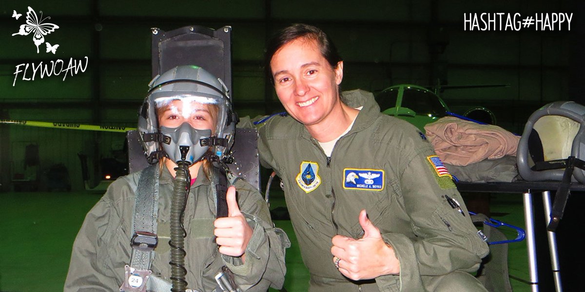 FlyWOAW's tweet photo. Oh the possibilities! #WOAW17 #Happy #Albuquerque #FlyItForward @WomenOfAviation https://t.co/qSMsdGcKJH