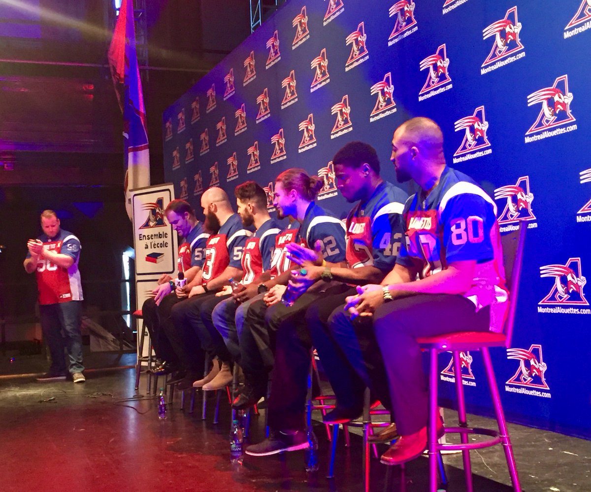 MTLAlouettes's tweet photo. As part of the Together at School program, our players will visit more than 100 schools and meet more than 45 000 students. #AlsMTL https://t.co/XpOaxYLBwn