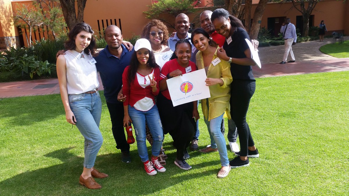 Olokabs's tweet image. Team changing lives in a flash!🌠
#SEP2017 @GIBS_SA 
#Amazingrace