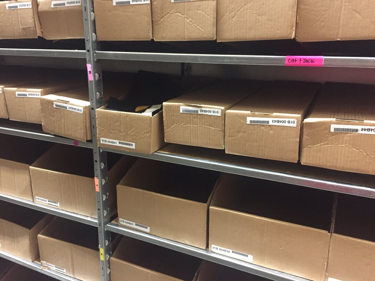 danigabriel16's tweet photo. Emptied our backroom and organized it all by brand and size! #sales #overnight #clean @MissaCharissa @stevecrawford22 @ButrynMatt https://t.co/z43alYEd1j