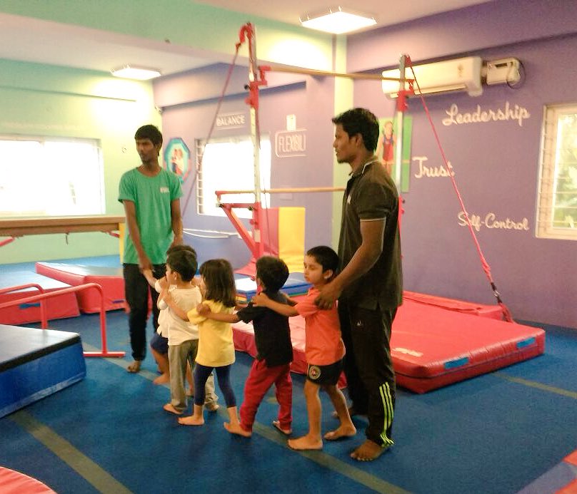TLG_India's tweet image. The chocho train to a skill of focus! #gymnastics #prekclass #india #learninggymnastics @TLG_India @TheLittleGym