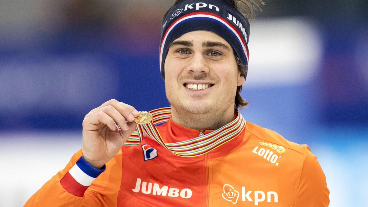 WERELDKAMPIOEN!!!!! Zo blij met deze titel op de 500m👊🏻 bedankt voor alle aanmoedigingen en felicitaties!!!🎉✔️🍾
