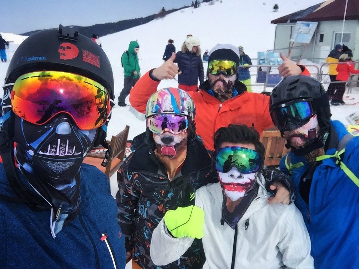emreilhan38's tweet photo. @uludaginfo #goface #mask #snowboarding #ski #capita #horrorscope #uludağ #kayak #merkezi @skiciyizbiz https://t.co/KaRiOvGXzK