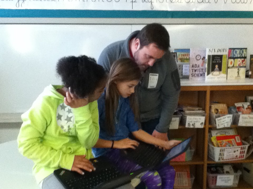 MrsTobeyclass's tweet photo. Excited YES Intermediate student creating t-shirts with Charlottesville CustomInk @bfyanceyes  @customink @maxbwell1 @DickersonYancey https://t.co/Oi0ux51oNW