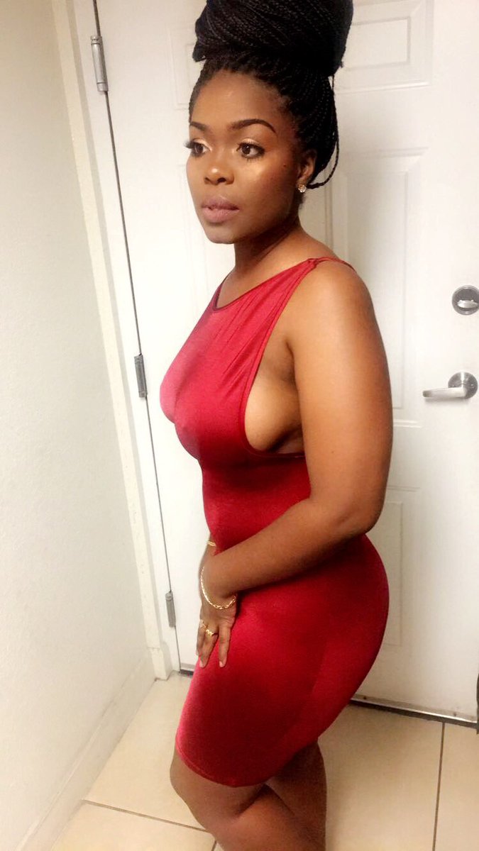 Boystopblushing's tweet photo. So I found out it's #finewomenfriday https://t.co/K3bCB5Iqgi